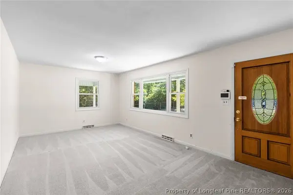 521 Longview DR, Fayetteville, NC 28311