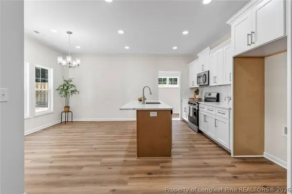 5671 Wiggins DR, Fayetteville, NC 28306
