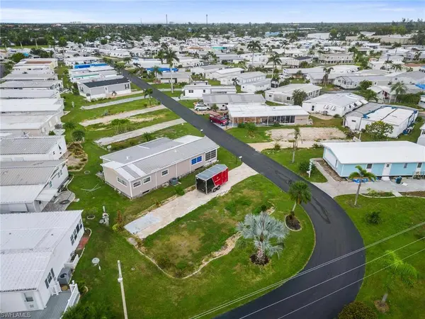 357 Mattie AVE, Fort Myers, FL 33908