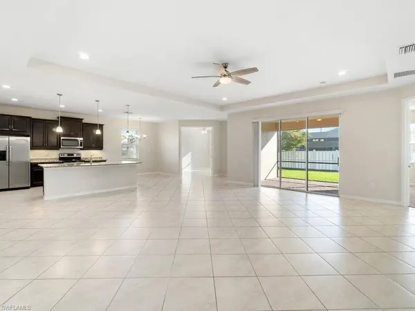 2911 SW 25th PL, Cape Coral, FL 33914