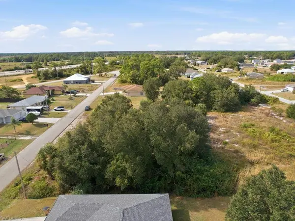 2910 51st ST SW, Lehigh Acres, FL 33976