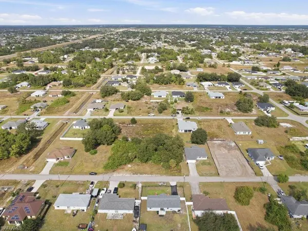 2910 51st ST SW, Lehigh Acres, FL 33976