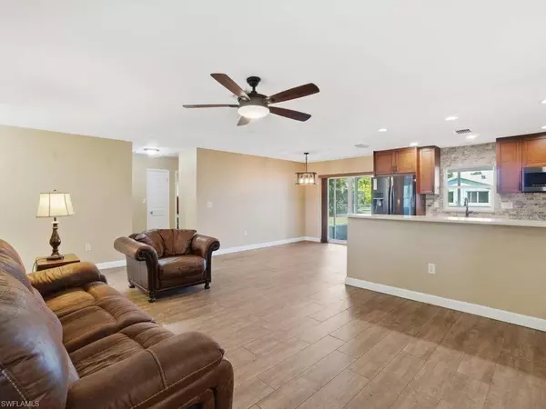 2261 Ivy AVE, Fort Myers, FL 33907