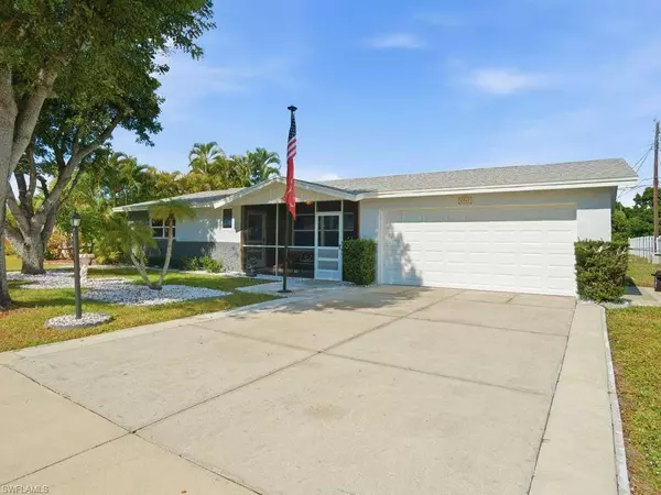 2261 Ivy AVE, Fort Myers, FL 33907