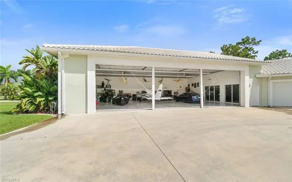 18683 Baseleg AVE, North Fort Myers, FL 33917