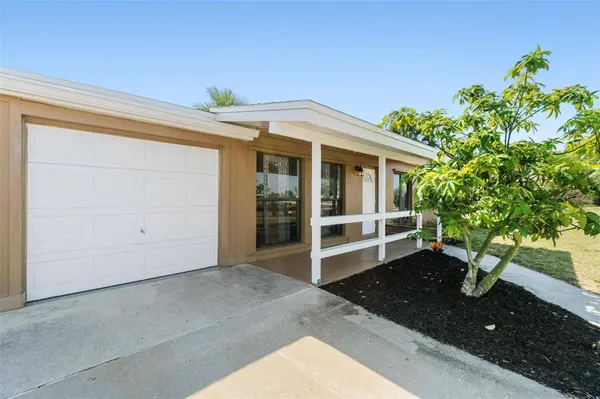 3074 BROADPOINT DR, Punta Gorda, FL 33983