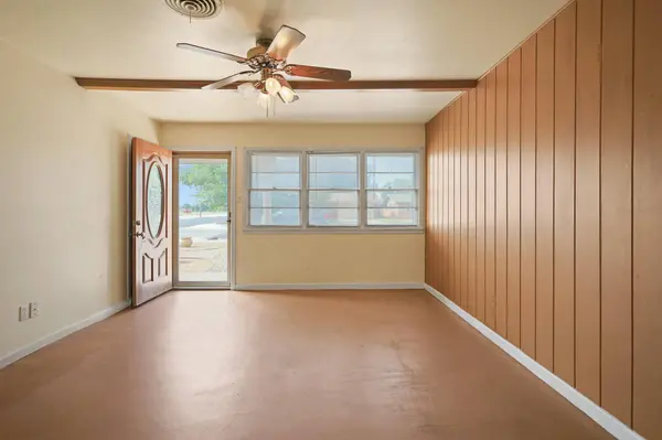 55th Street, Lubbock, TX 79412