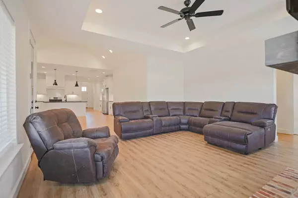 Cowboy Lane, Wolfforth, TX 79382