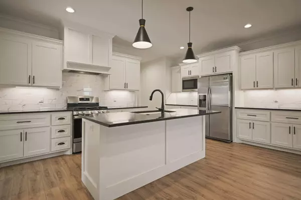 Cowboy Lane, Wolfforth, TX 79382