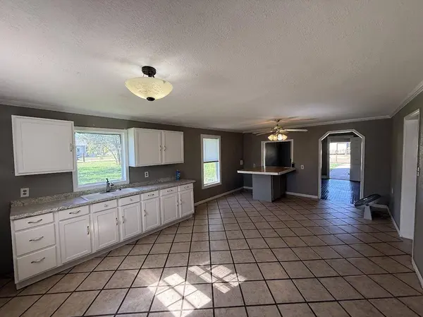 606 S Avenue H, Lamesa, TX 79331