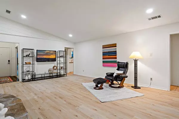 1308 Chesterton Drive, Richardson, TX 75080