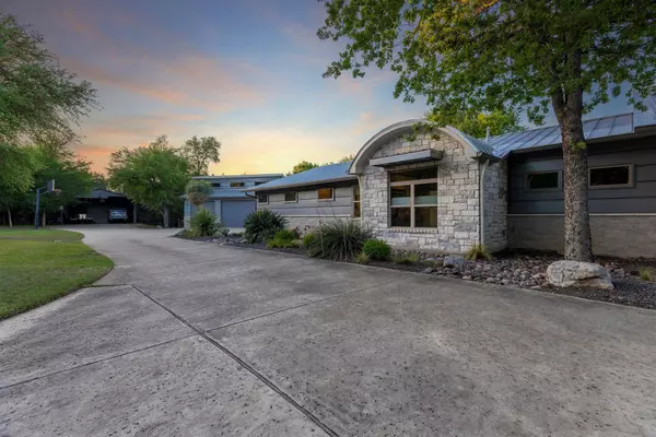 601 Golden Oaks RD, Georgetown, TX 78628