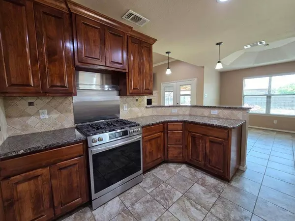 4125 Autumnwood TRL, San Angelo, TX 76904