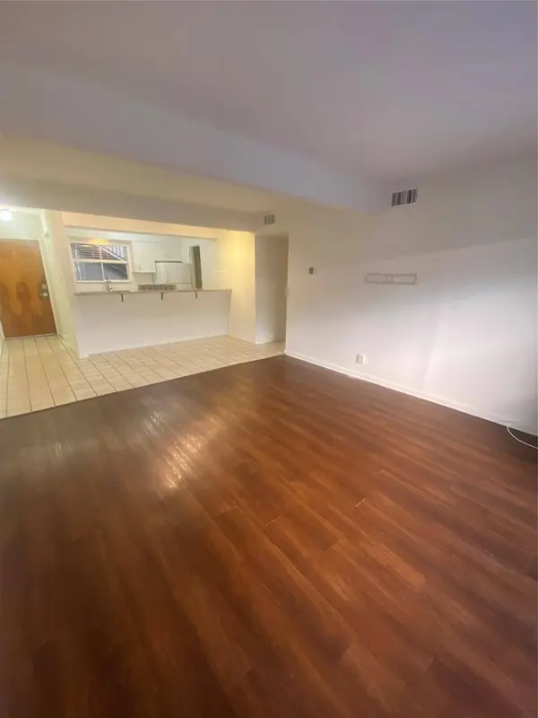 2208 Enfield RD #10500, Austin, TX 78703