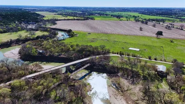 220 County Road 3310, Valley Mills, TX 76689