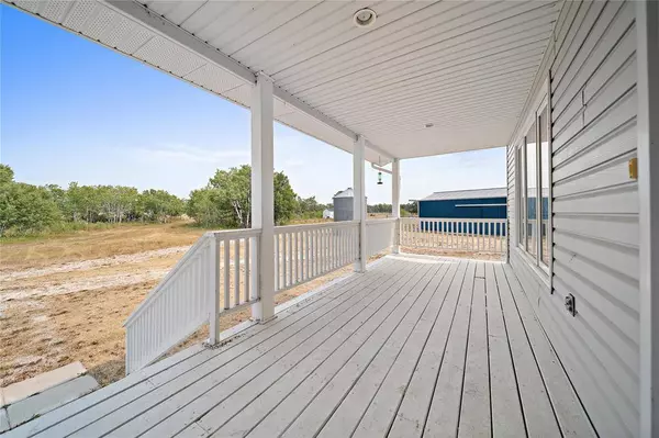 40116 148 RD, Ashern, MB R0C 0E0