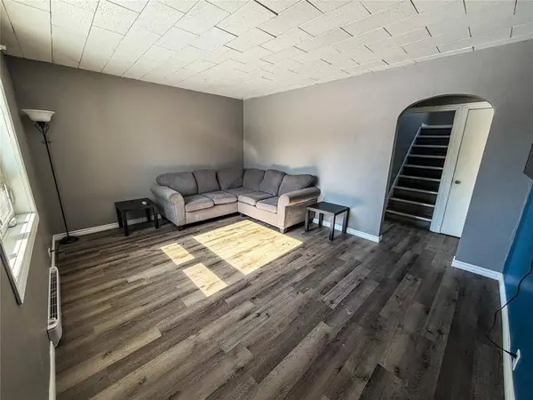 63 Main ST, Lundar, MB R0C 1Y0