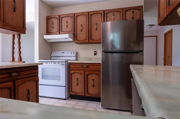 100239 6 HWY, Oak Point, MB R0C 2J0