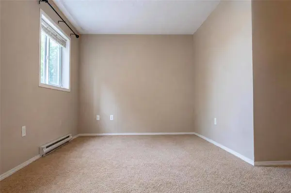 240 Fairhaven RD, Winnipeg, MB R3P 0Z1