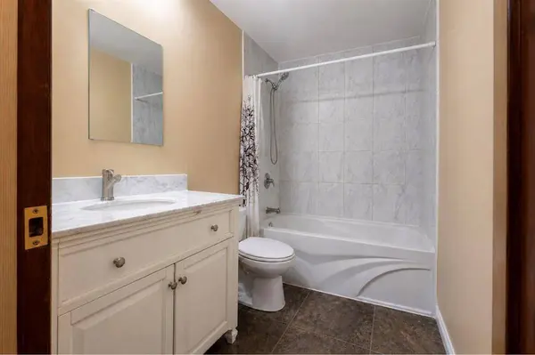 67 Madera CRES, Winnipeg, MB R2P 0C6