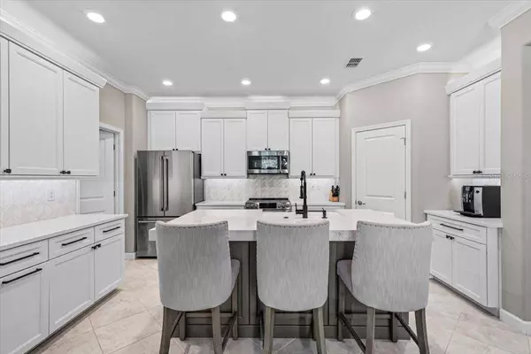 32193 WATOGA LOOP, Wesley Chapel, FL 33543