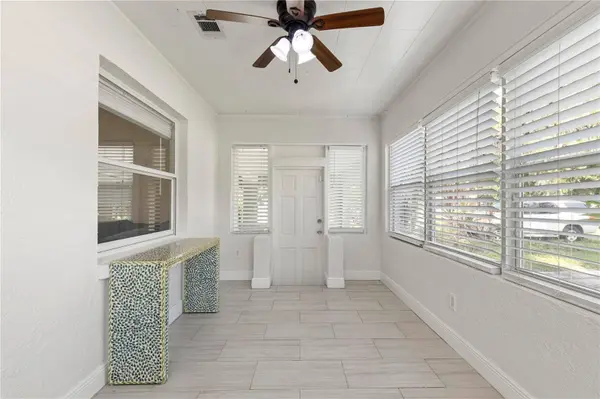 2013 E HENRY AVE, Tampa, FL 33610