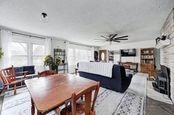 1527 N Washington ST, Danville, IN 46122