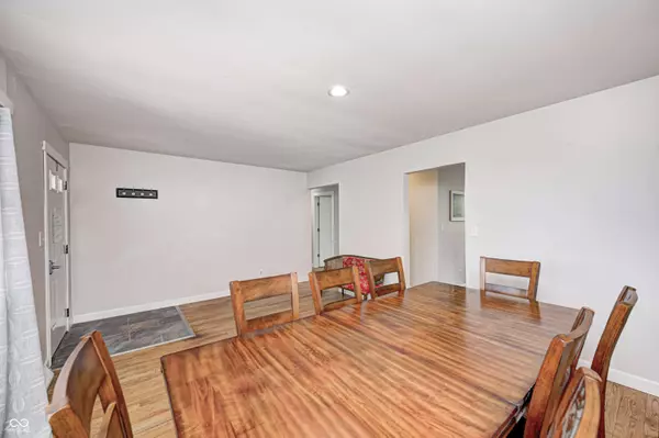 5541 S County Road 150 E, Clayton, IN 46118