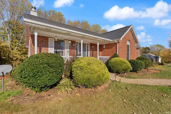 9404 Hunters Ridge Drive, Georgetown, IN 47122