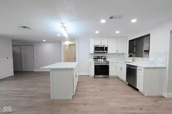 11987 106th ST, FL 33773