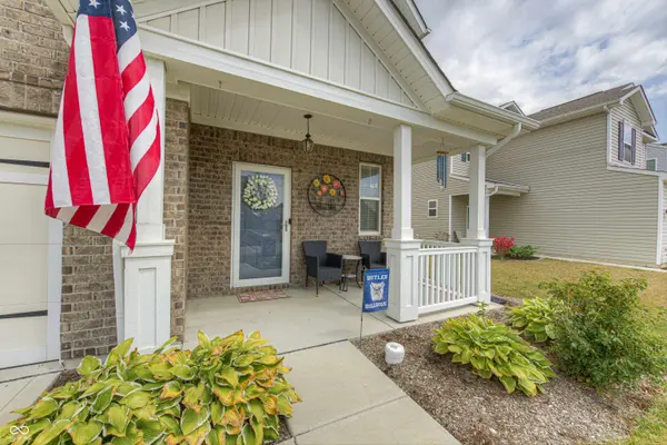 5752 Bluff View LN, Whitestown, IN 46075