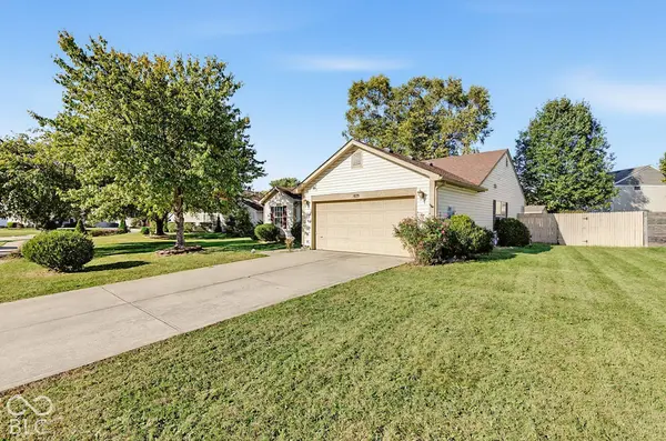 105 Fountain DR, Mooresville, IN 46158