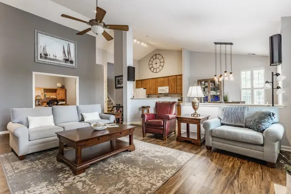 4112 Hickory Ridge Blvd, Greenwood, IN 46143-7467