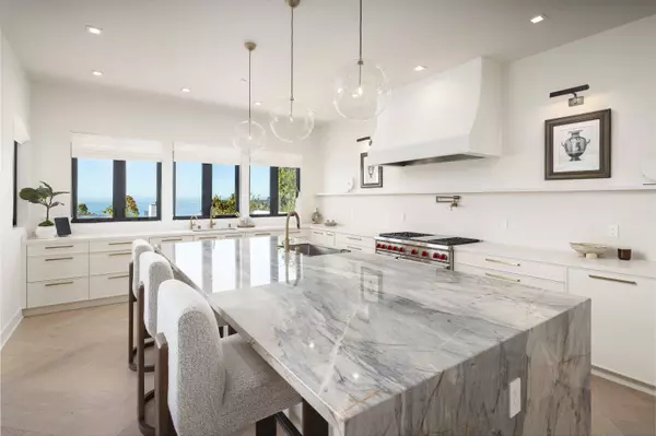 2365 Via Siena, La Jolla, CA 92037