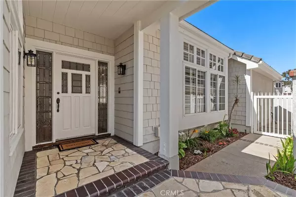 6191 Oakbrook CIR, Huntington Beach, CA 92648
