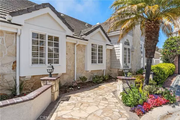 6191 Oakbrook CIR, Huntington Beach, CA 92648