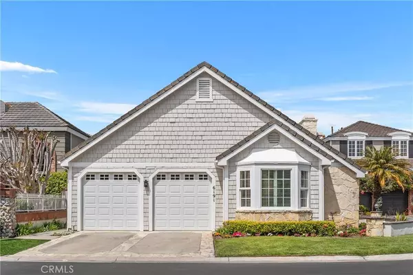 6191 Oakbrook CIR, Huntington Beach, CA 92648