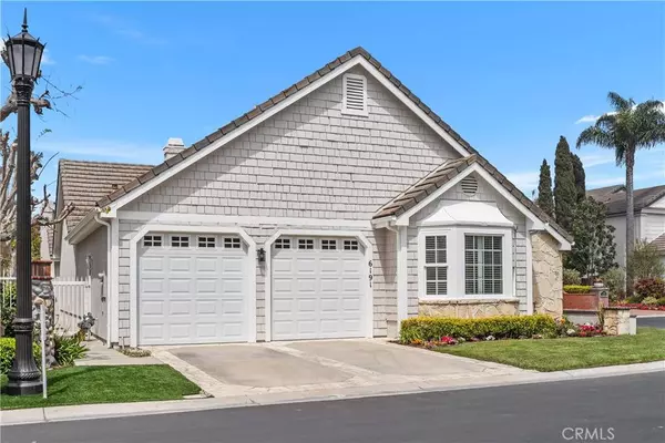 6191 Oakbrook CIR, Huntington Beach, CA 92648