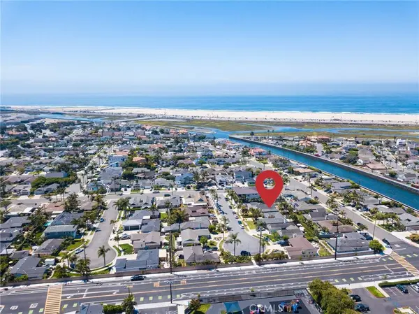 22041 Catalina CIR, Huntington Beach, CA 92646