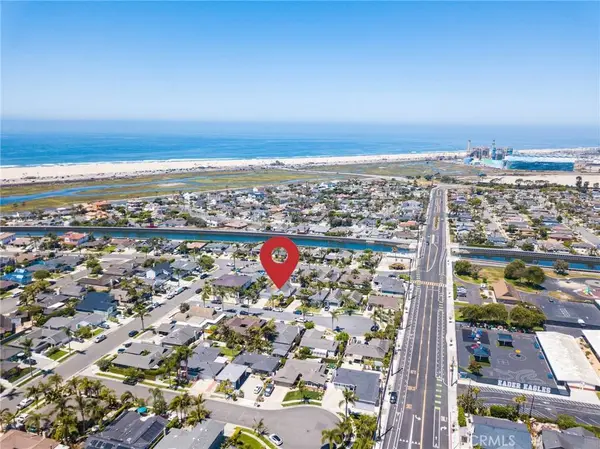 22041 Catalina CIR, Huntington Beach, CA 92646