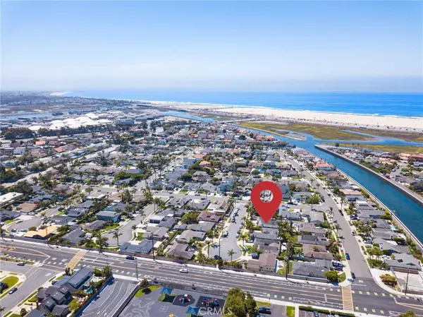 22041 Catalina CIR, Huntington Beach, CA 92646