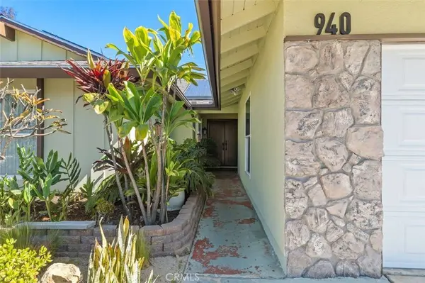 940 Cheyenne, Costa Mesa, CA 92626