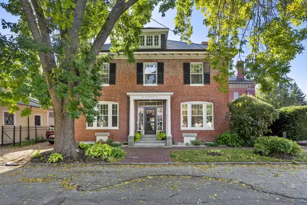 22 Clifford ST, Portland, ME 04102