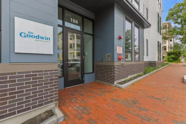 104 Grant ST #105, Portland, ME 04101
