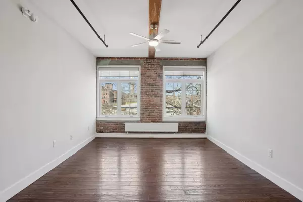 2 Main ST #35-203, Biddeford, ME 04005