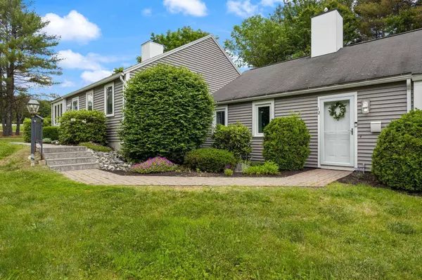 12 Hemlock CIR #12, Auburn, ME 04210