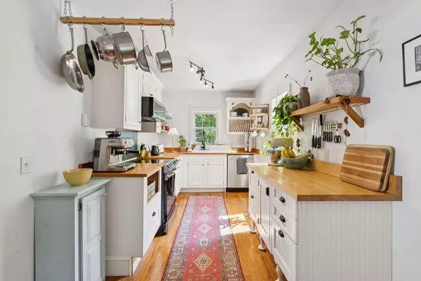 26 Arbutus AVE, South Portland, ME 04106