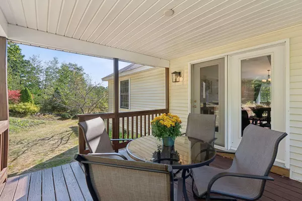 21 Parkside DR, Biddeford, ME 04005