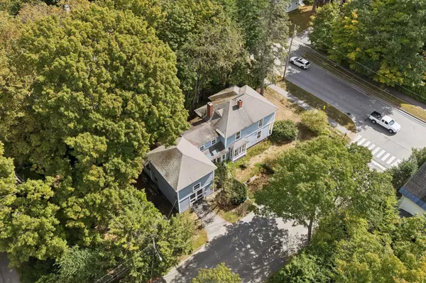 8 Mckeen ST, Brunswick, ME 04011