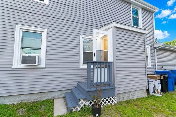 293 Shears St #2, Wrentham, MA 02093